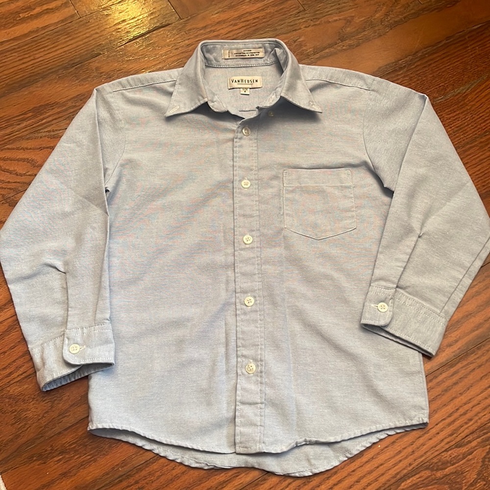Boy’s Van Heusen Oxford dress shirt size 8